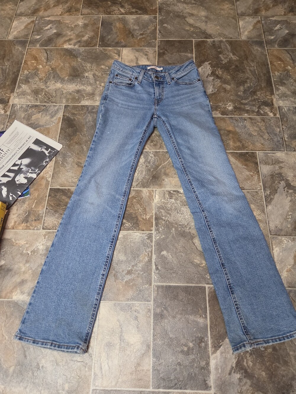 Classic Levis Women's Blue Denim Jeans Lowrise Bootcut